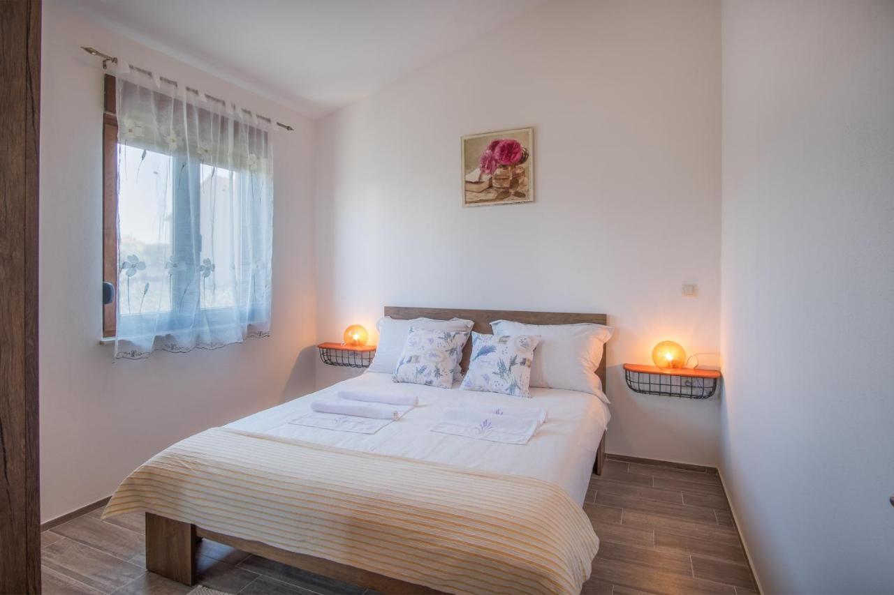 Villa Dijana East Linardići 外观 照片
