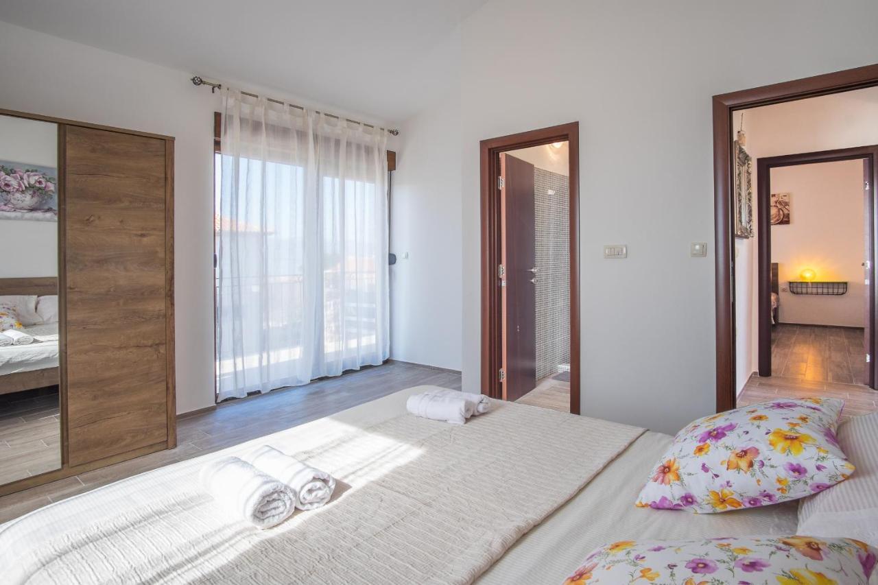 Villa Dijana East Linardići 外观 照片